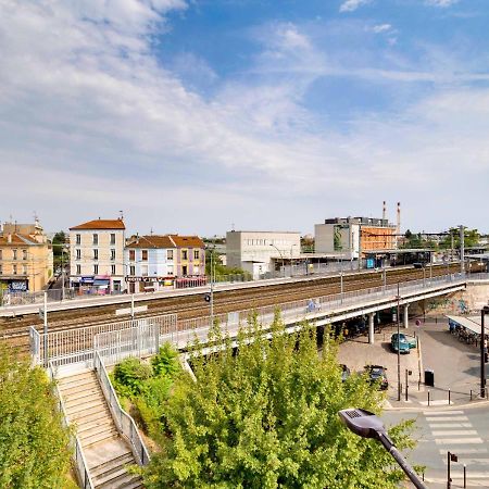 Au Pied De La Gare Aux Portes De Paris Vitry-sur-Seine Exterior foto